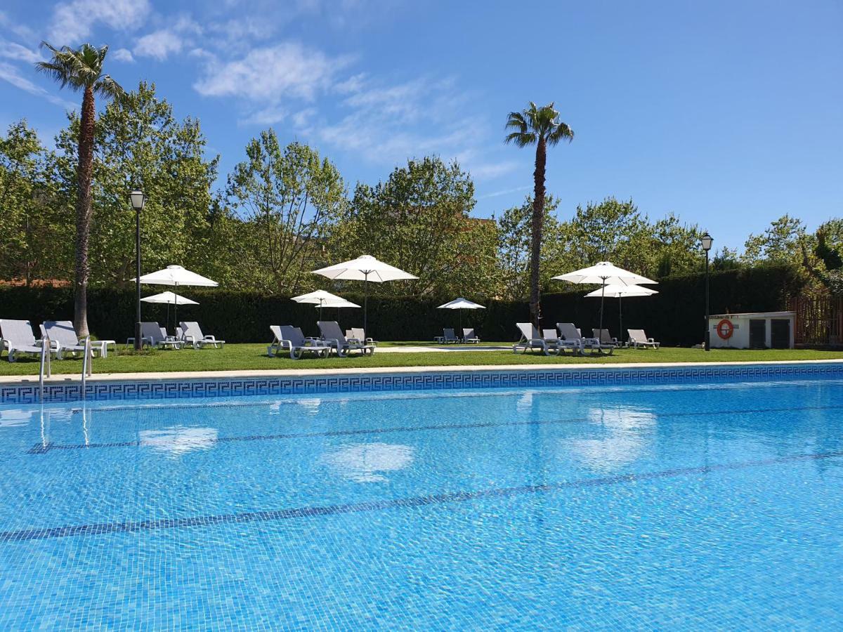 Marina Tossa Hotel Tossa de Mar Exterior photo